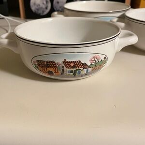Lot of 5 Villeroy & Boch Naif Flat Cream Soup Bowls w/Handles